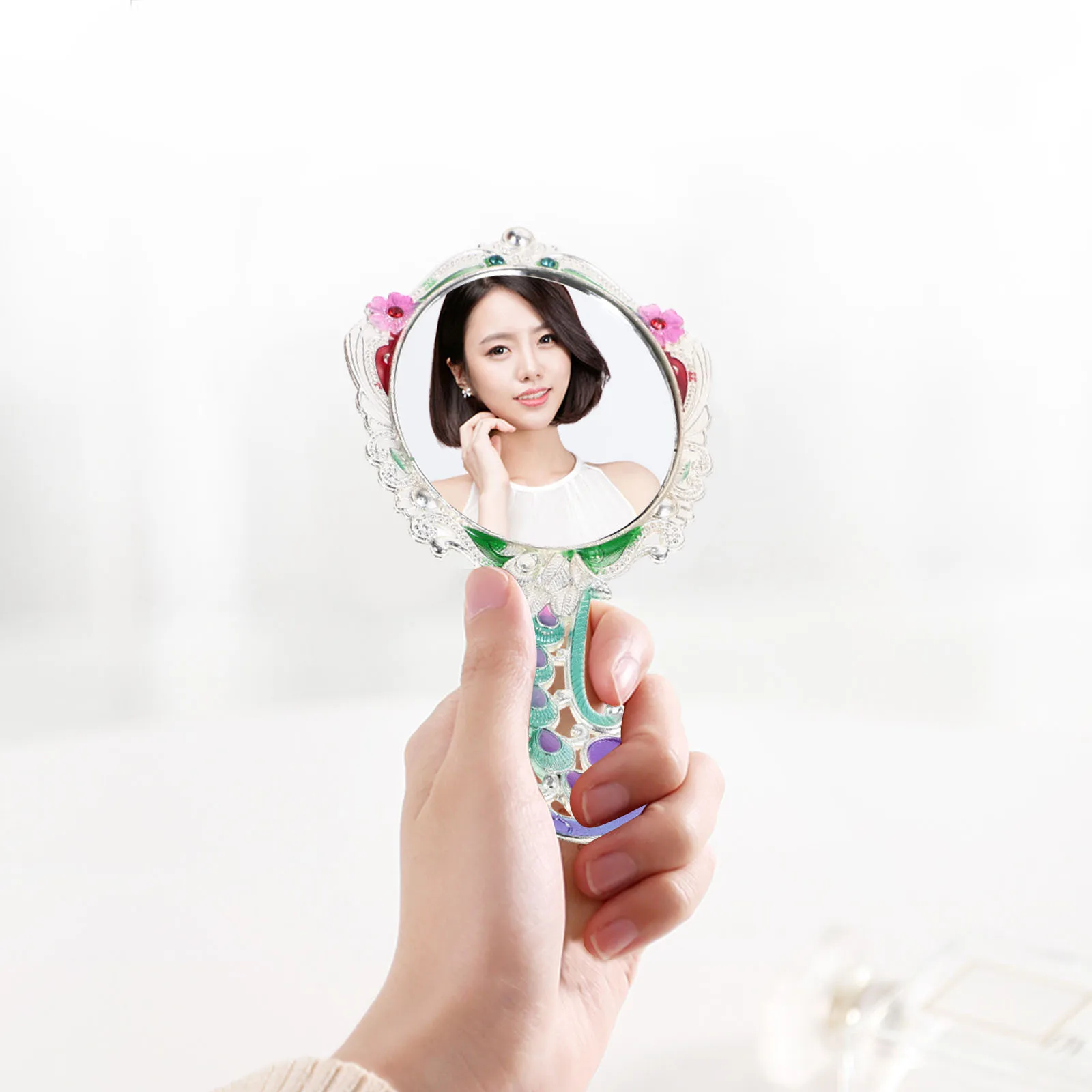 

1Set Vintage Makeup Mirror with Comb Durable Portable Handheld Mirror Practical for Women Girls Dormitory Travel