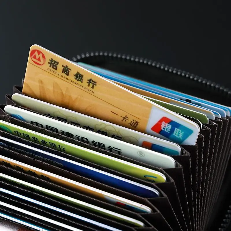 Winnie the Pooh Anti Demagnetization Wallets Card Bag 11 Cards Slot Credit Card Holder Zipper Card Wallet Cards Cover