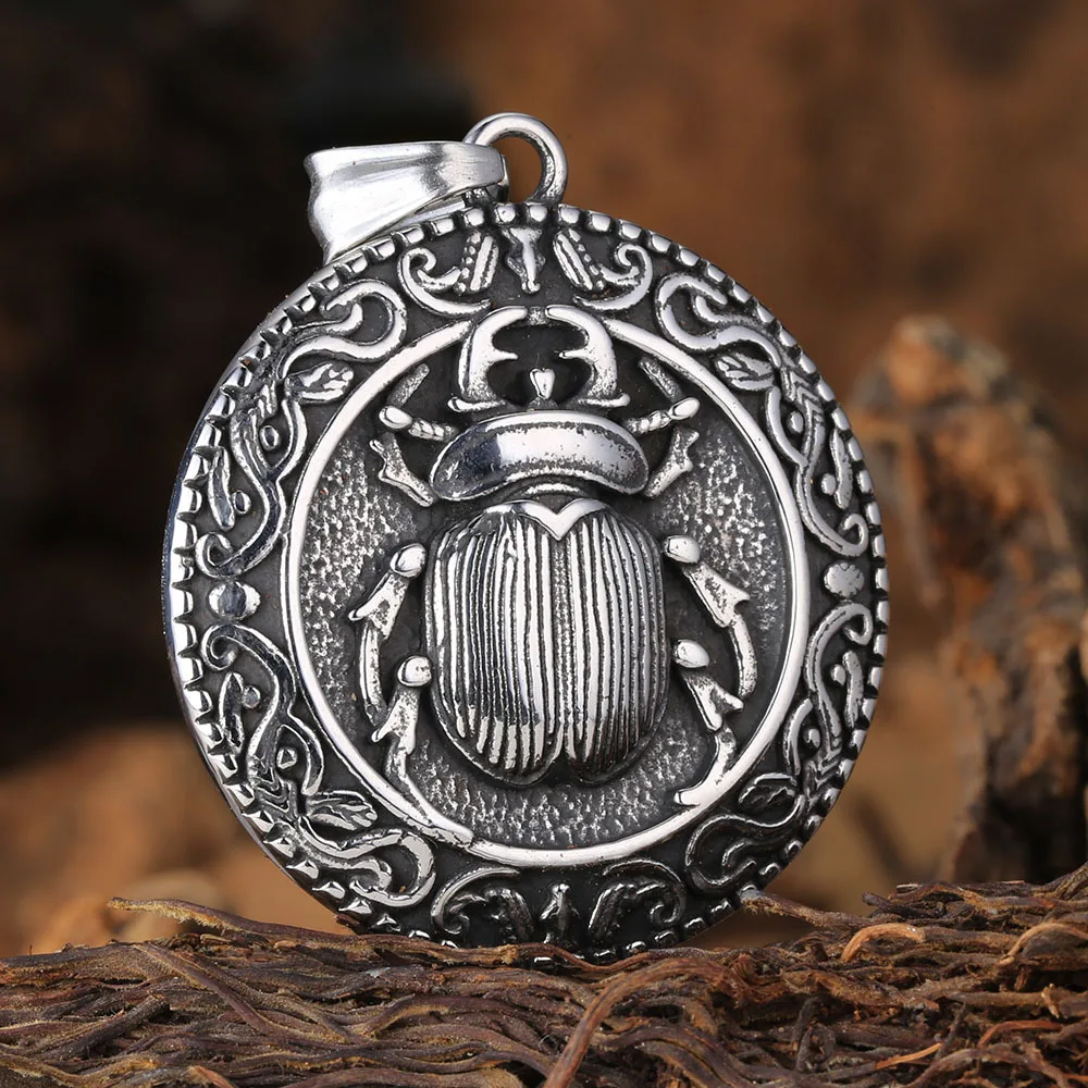 Punk Hip-hop Mens Stainless Steel Scarab Beetle Medallion Necklace, Retro Engraved Border Punk Gothic Pendant Dropshipping
