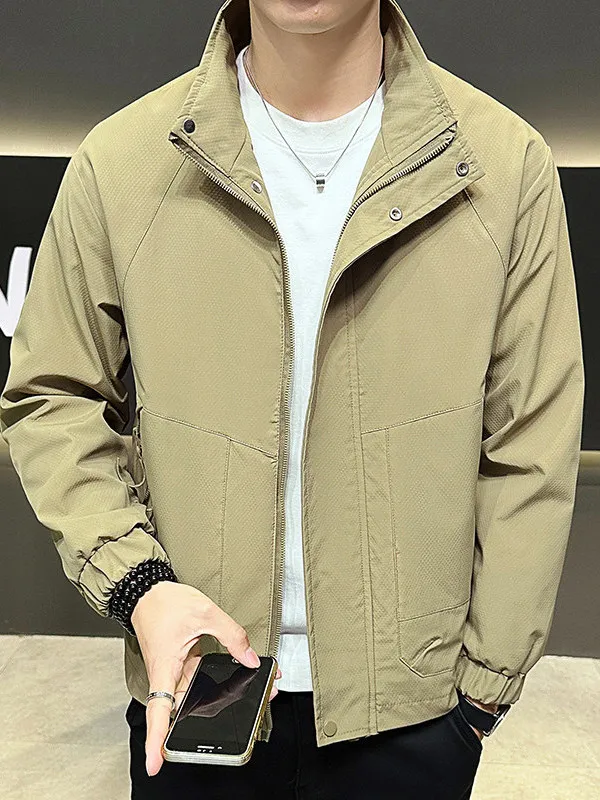 

Высококачественная мужская куртка 2026 года, весенняя новинка, с простым принтом, воротником-стойкой, на молнии, ветрозащитная, приталенного кроя, не требует глажки, из полиэстера, длинная.