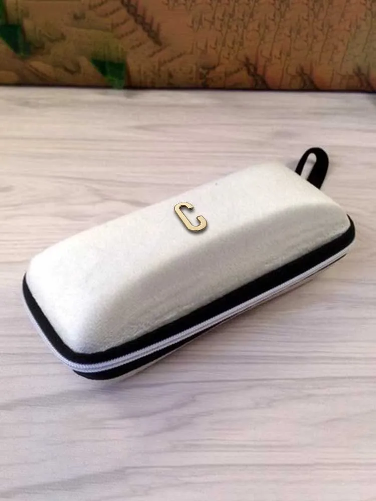 Customized Retro-Cute Velvet Portable Eyewear Cases Personalized Customer Name Elegant Charm: Optional Letter Design