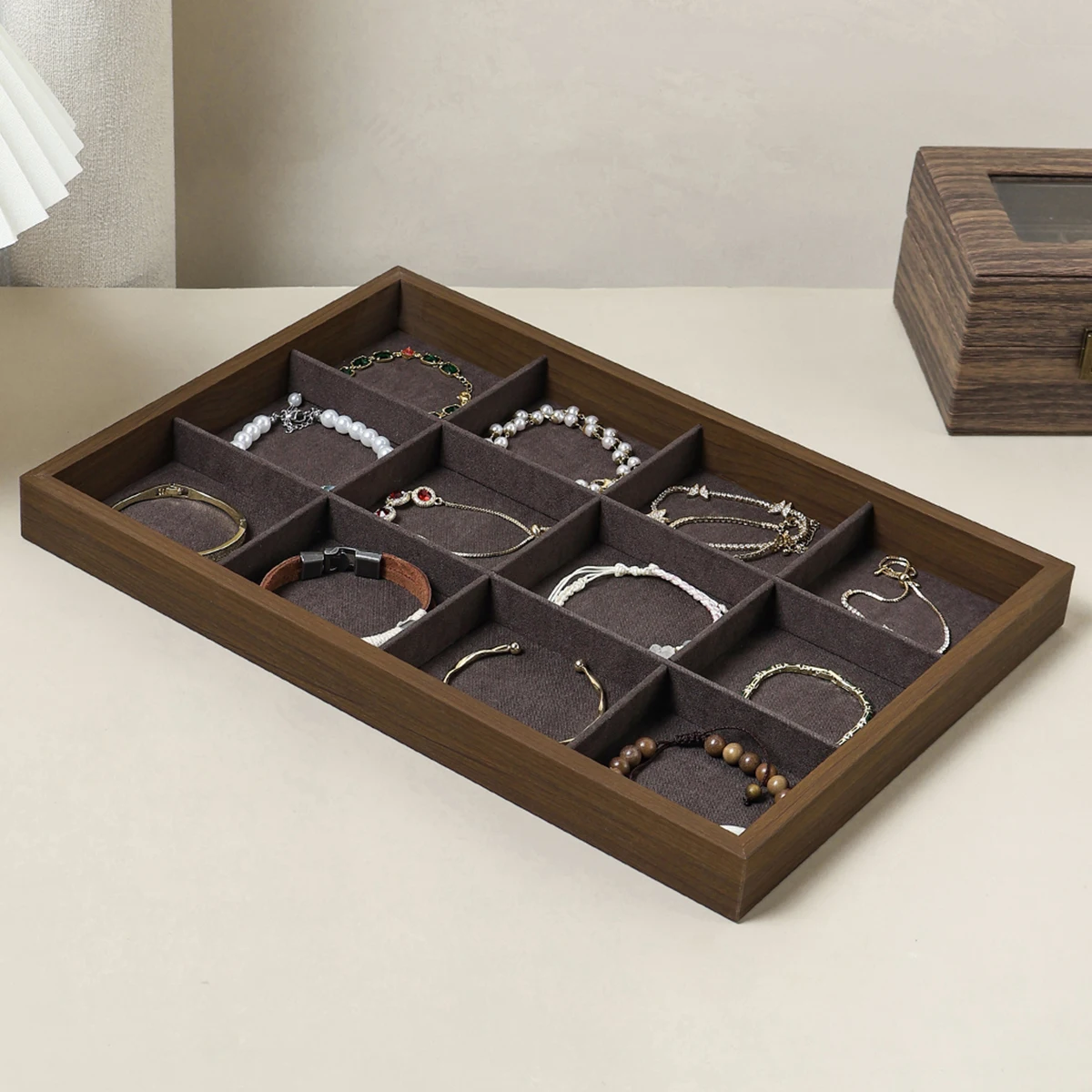 صينية مجوهرات مكونة من 12 حجرة من خشب الجوز الأسود، رف عرض الأساور/السوار، برج المجوهرات، مناسبة لتخزين المجوهرات