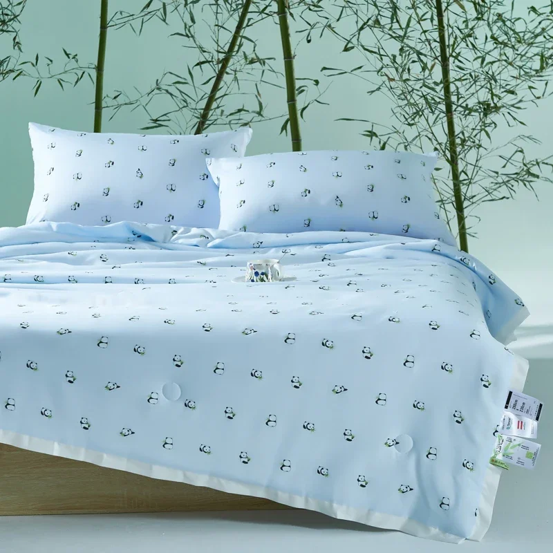 Panda air-conditioned bedding, cool and silky, sleeping naked in summer, cool and luxurious, and thin summer quilt