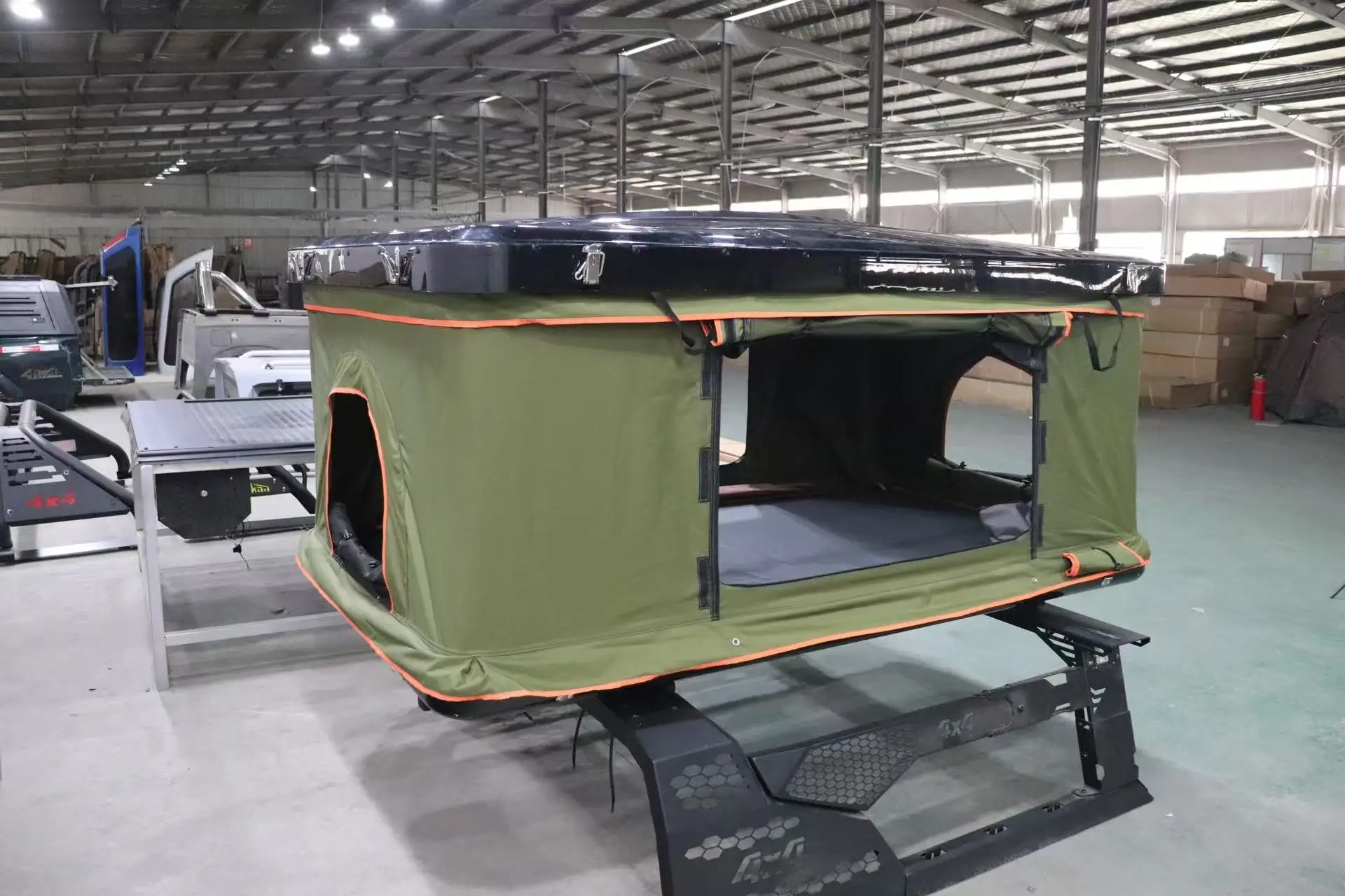

CoolCar Outdoor Camping Vehicle Truck Tent Rooftop Tent Hard Shell Roof Top Tent ABS Material