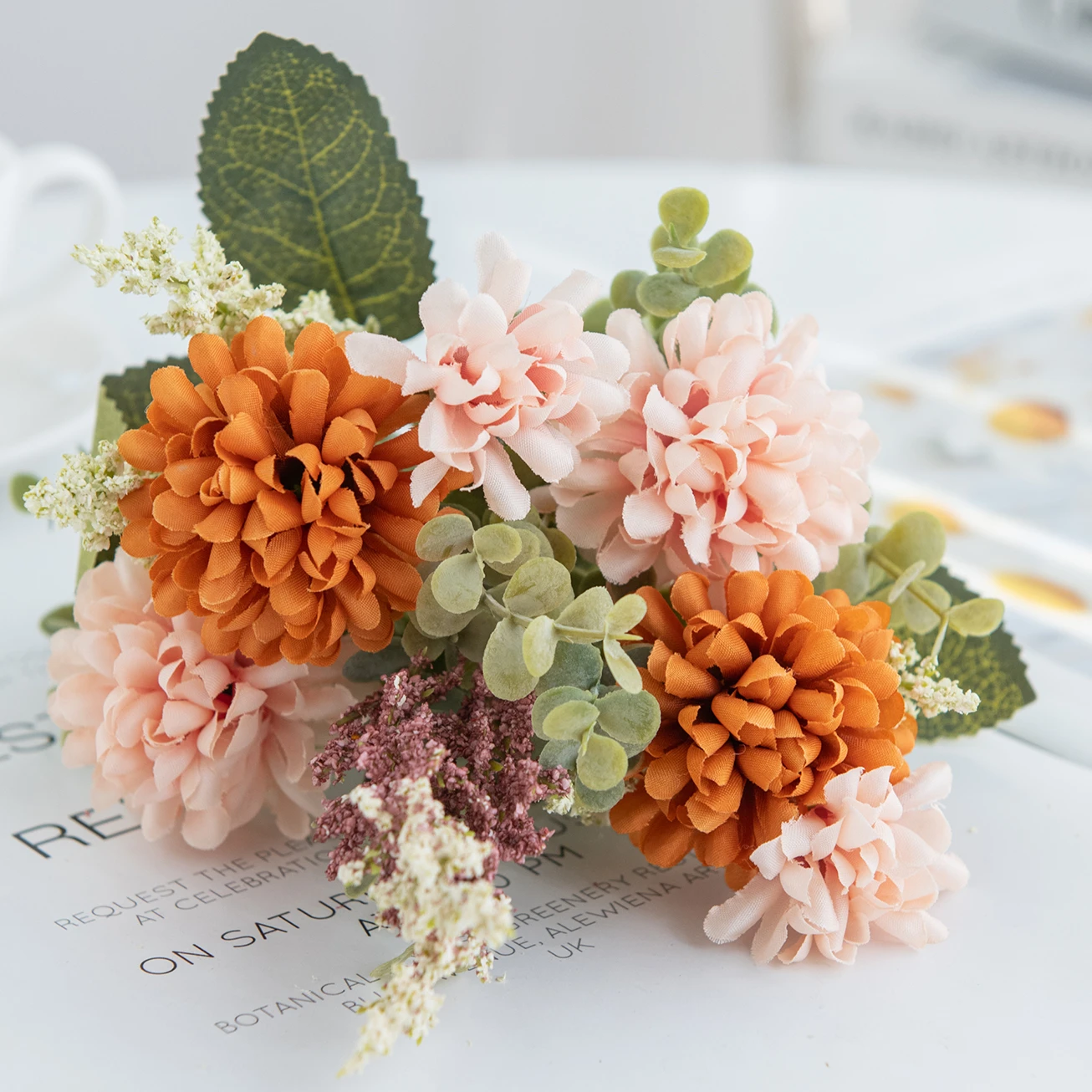 

Artificial Flowers Lavender Silk Ball Chrysanthemum Home Room Decor Wedding Wreath Table Centerpiece Fake Plants Bridal Bouquet