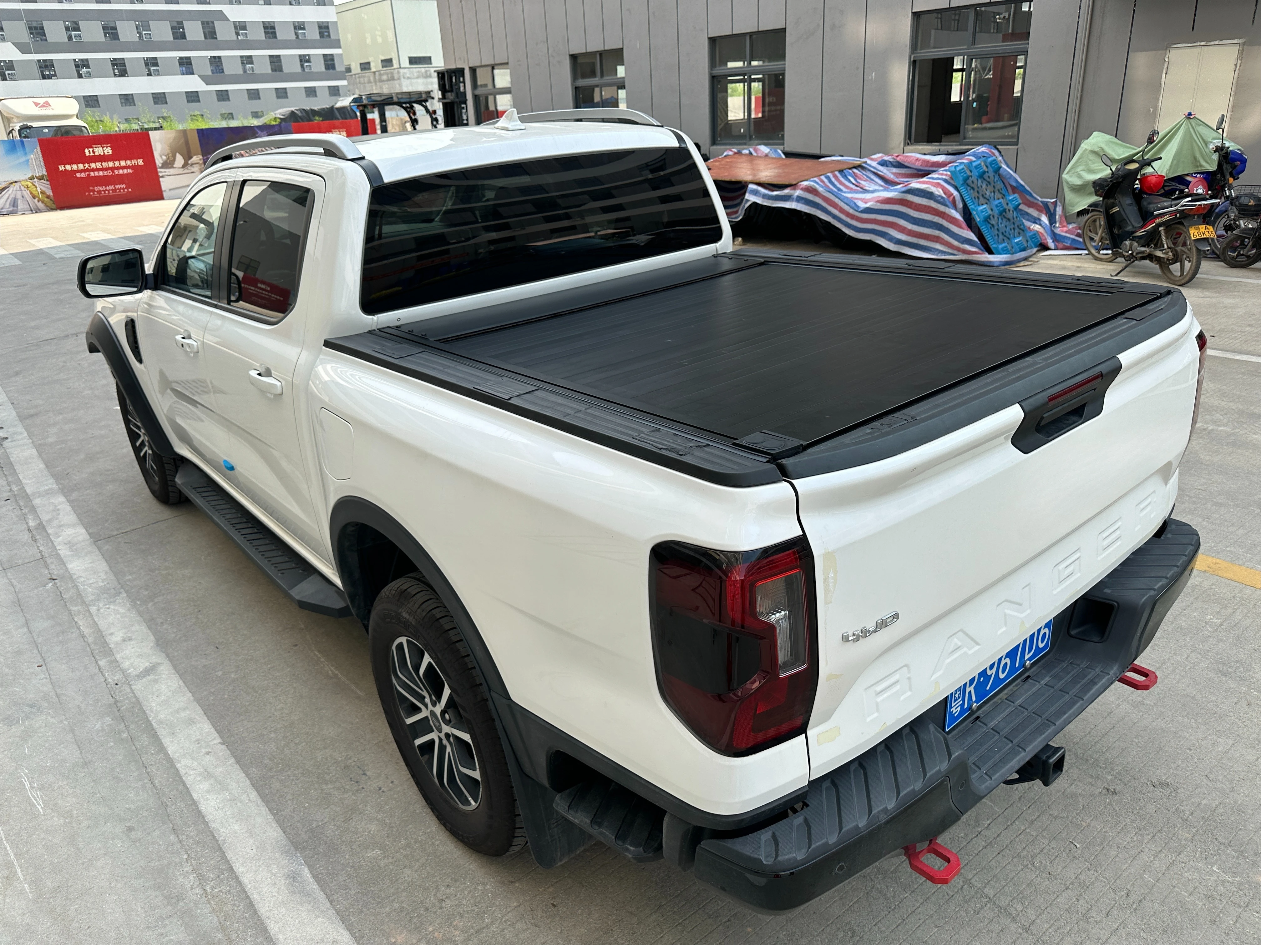 

Roller Lid Tonneau Cover for Pickup Trucks Retractable Retractable for Tundra for Hilux for Tacoma Ranger BYD Waterproof Folding