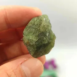 1pc Random Natural Green Apatite Raw Rough Stone Quartz Crystal Mineral Specimen Healing Reiki Aquarium Home Room Decoration