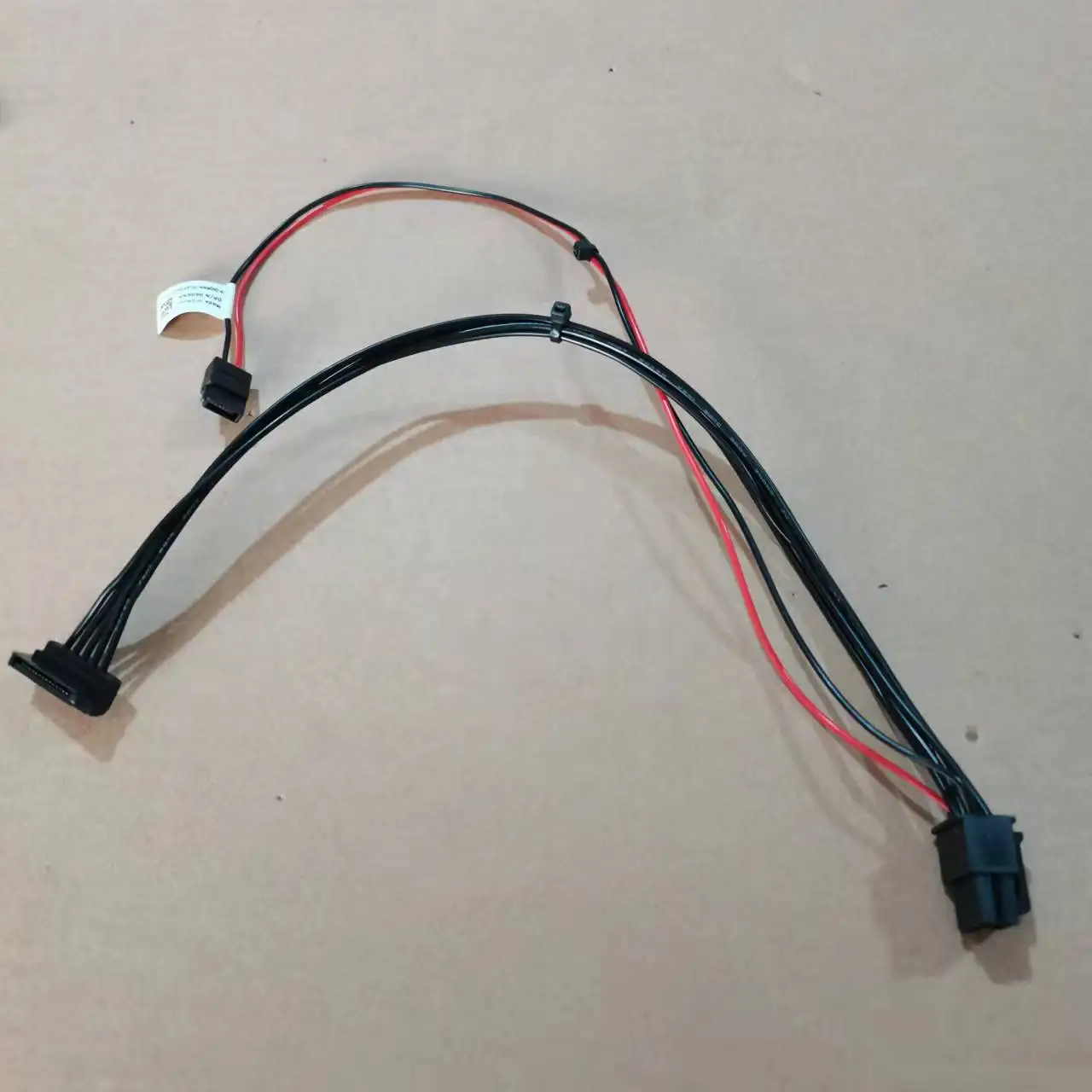 

SATA hard disk small optical drive power supply cable 60RNM