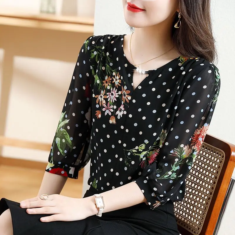 Women Korean Fashion Floral Dot Print Hollow Blouses Elegant Chic Rhinestone Chiffon Shirts Casual 3/4 Sleeve Loose Tops Female