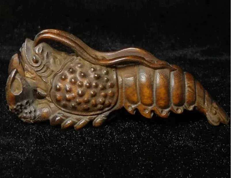 8 CM Japanese boxwood hand carved lobster statue netsuke table deco collectable