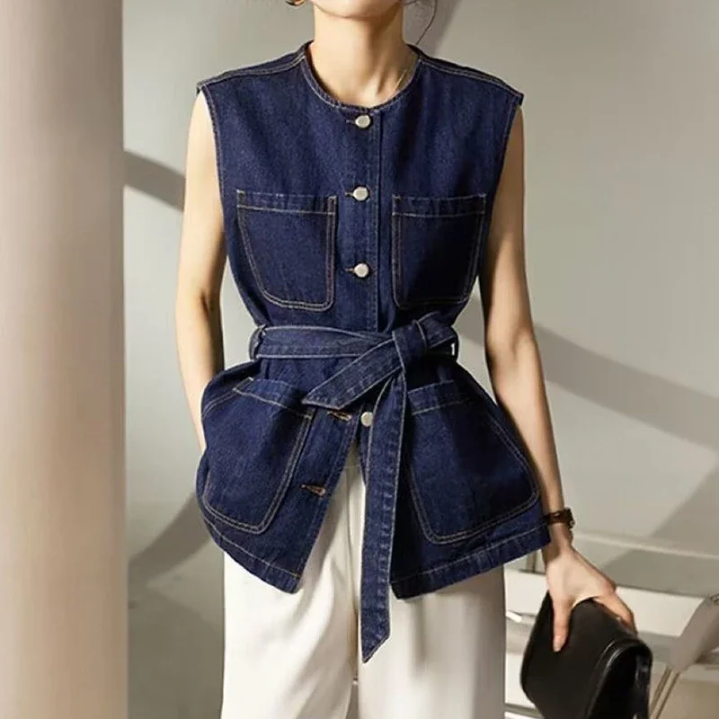 

Design sense: Spring and Autumn denim vest, sleeveless large pocket vest jacket, women's vest top vest women