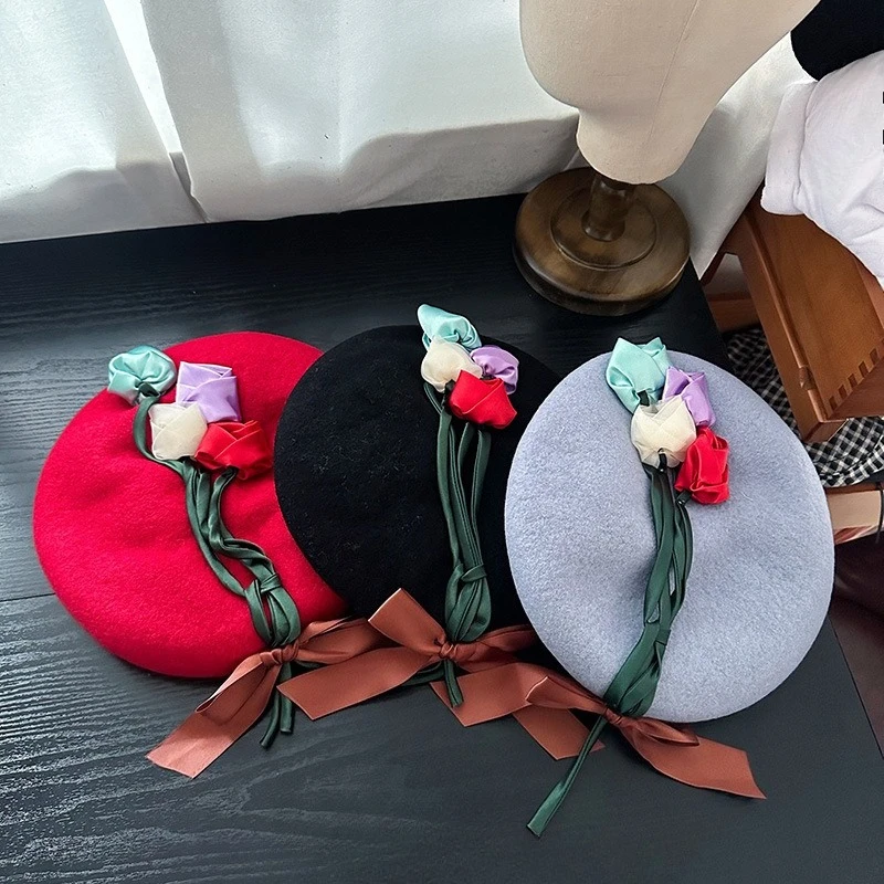 قبعات صوف أسترالية عالية الجودة للنساء للخريف والشتاء للسفر دافئة ومتعددة الاستخدامات مصنوعة يدويًا بتصميم باقة الورد قبعة رسام