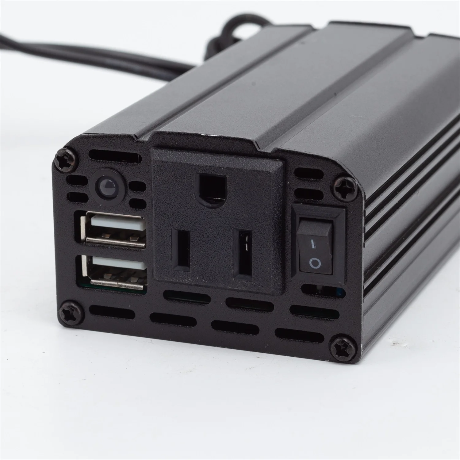 200W Portable Power Supply Inverter Power Inverter AC Outlet Adapter For HART 20v Battery  DC 20V to 110V AC，(No battery)