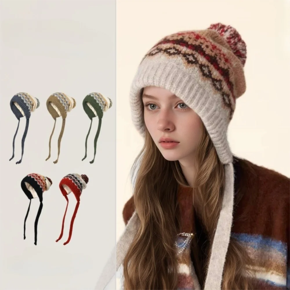Nuevo Gorro cálido con pompón, gorro tejido a prueba de viento, gorro grueso con protección para los oídos a prueba de frío para mujer