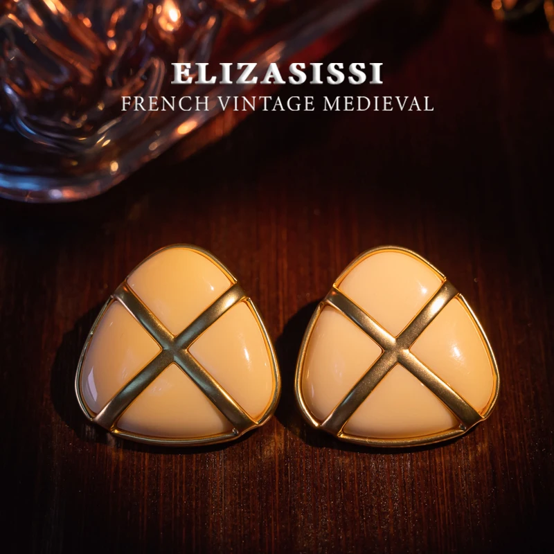 

Medieval Luxury Geometric Shaped Earrings Inlaid with Rhinestone Craft Retro Women's Jewelry