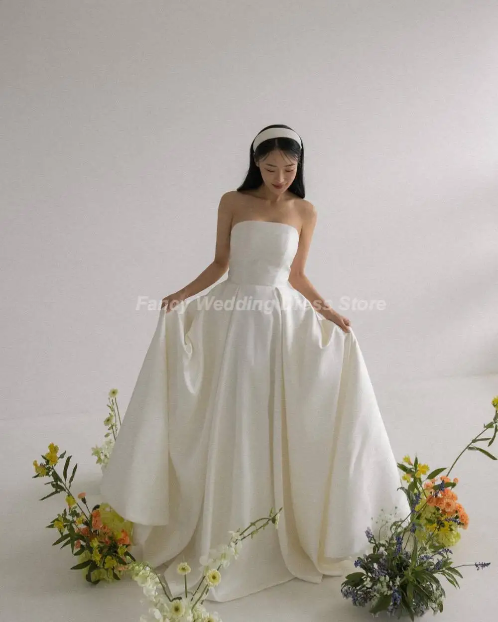 Fancy Korea  Simple A Line Wedding Dress Photoshoot Strapless Sleeveless Soft Satin Bridal Gown Floor Length Bridal Dresses