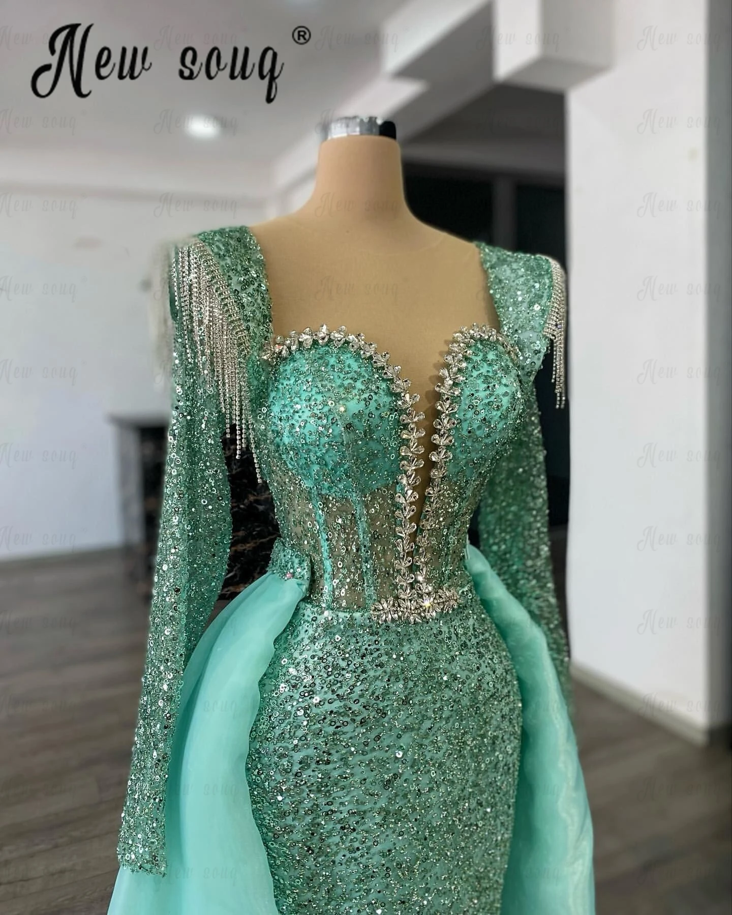 Queen Anne Tassel Green Party Dress 2 Pieces Sparkly Sequins Wedding Guest Event Gowns With Overskirt Arabic  Vestidos De Noche