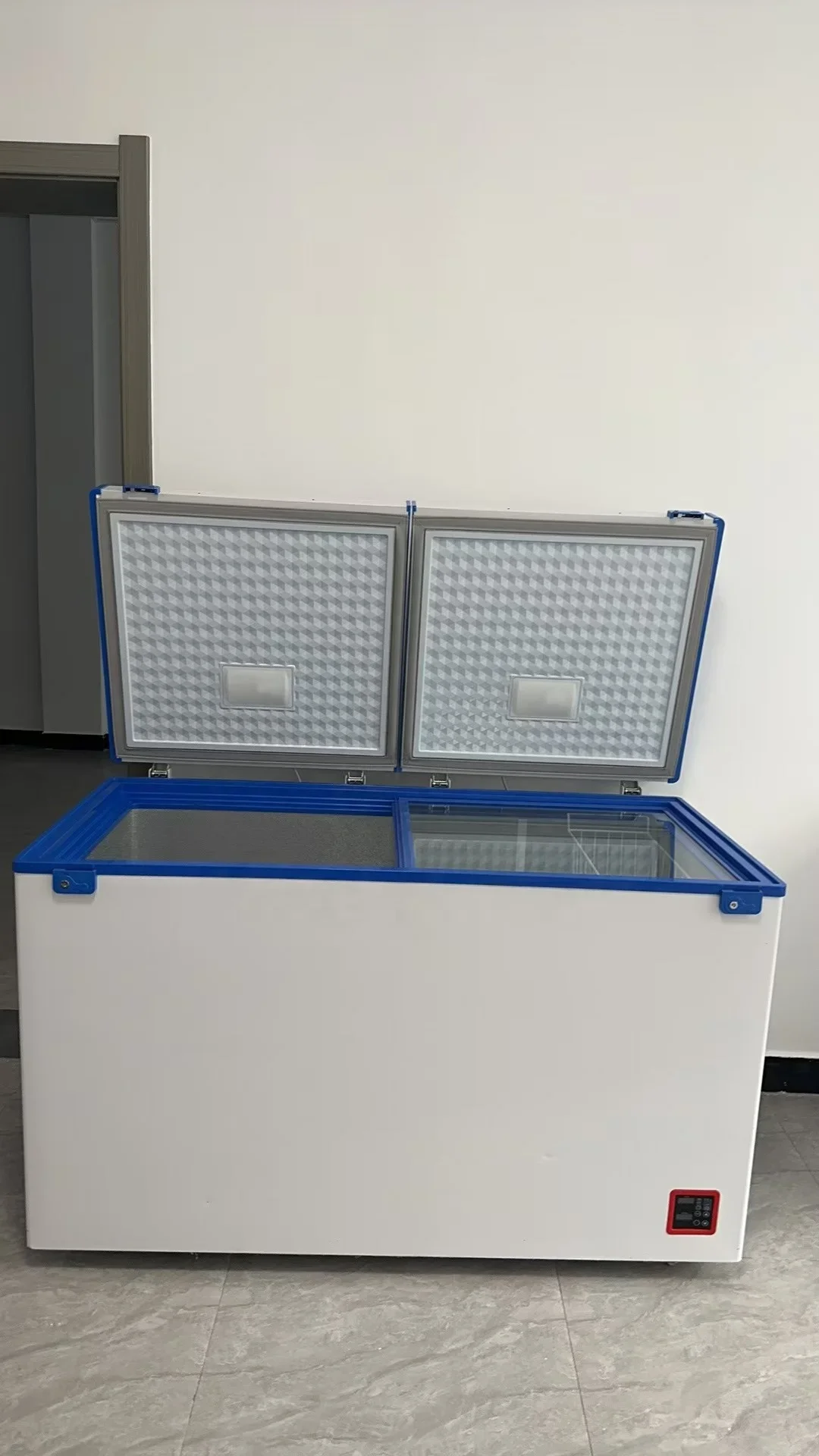 Морозильная камера солнечной энергии 358л без солнечной панели и аккумулятора