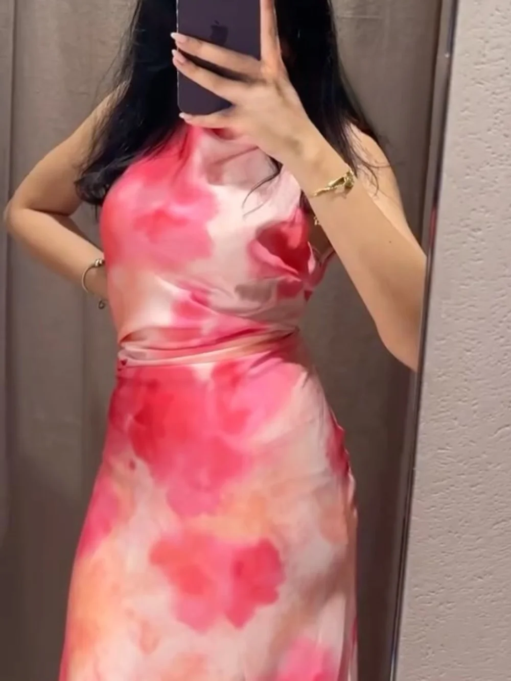 Dames 2025, nieuwe mode, slanke satijnen textuur, tie-dye MIDI-jurk, retro halfhoge hals, mouwloos, damesstrandvakantiejurk