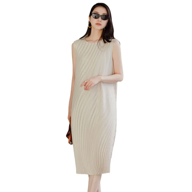 2024 Summer New Miyake High End Pleated Cotton and Hemp Heavy Industry Pleated Loose Casual Dress