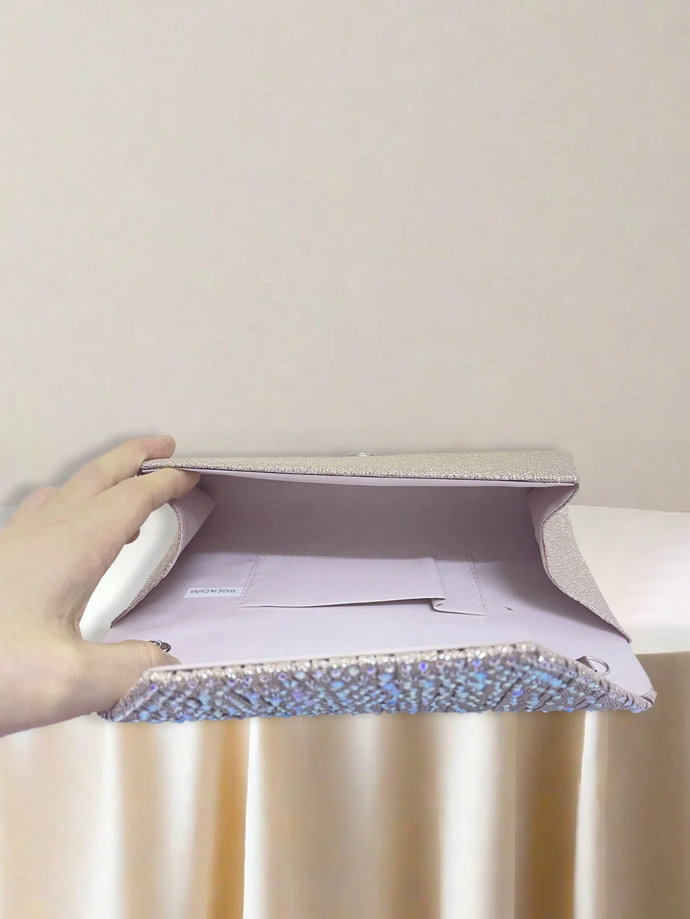 Charming, Elegant, Sophisticated, Quiet Sequined Clutch ,Rhinestone, Stylish, Luxurious, Shiny Glitter Evening bag