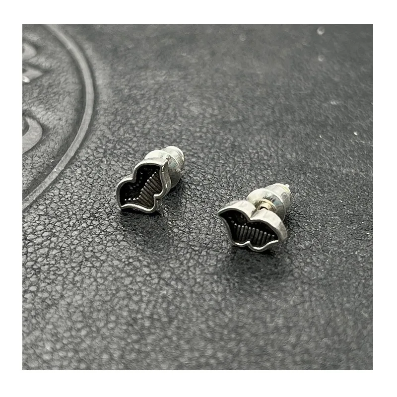 

Punk Hip Hop Thai Silver Vintage Big Mouth Pin Earrings Exaggerated Mouth Lips Earrings Niche Premium Sense