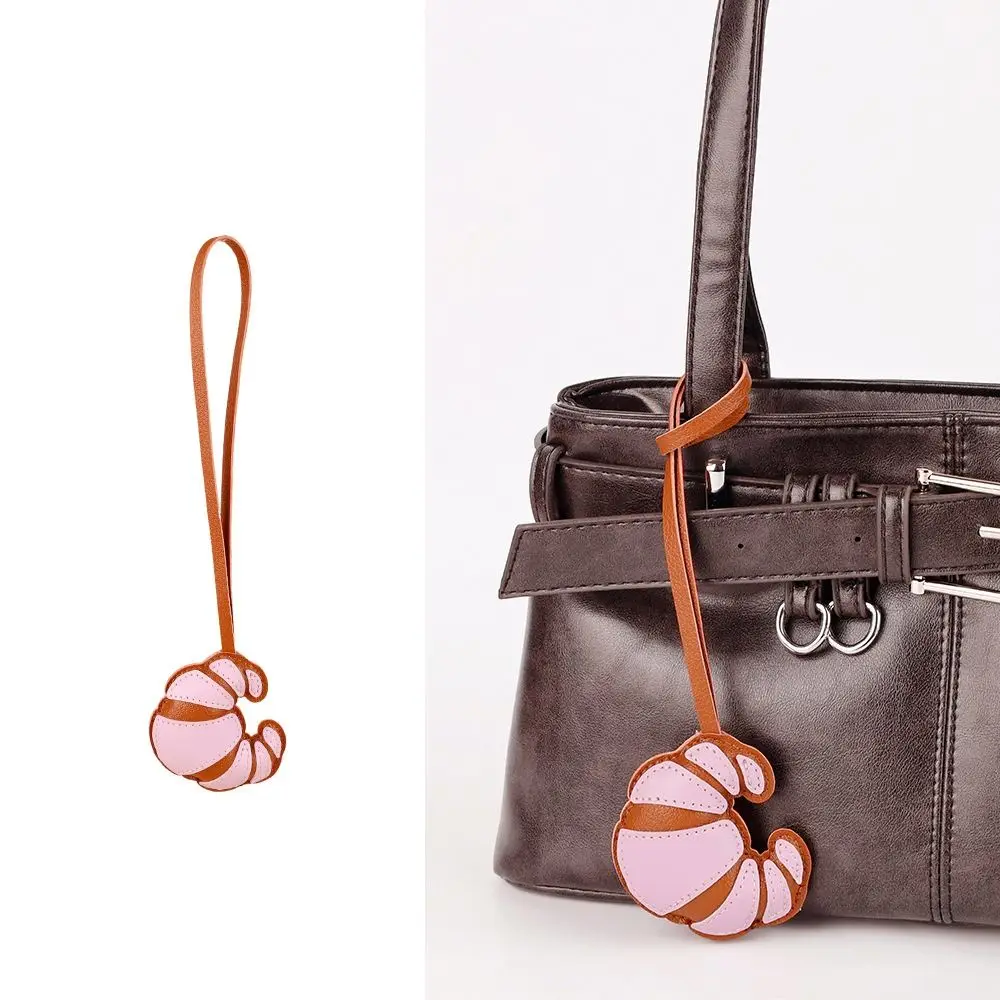 Cute Hanger Pu Leather Croissant Pendant Ox Horn Fashion Pu Keychain Creative Bread Shaped Bag Charm Bag Accessory