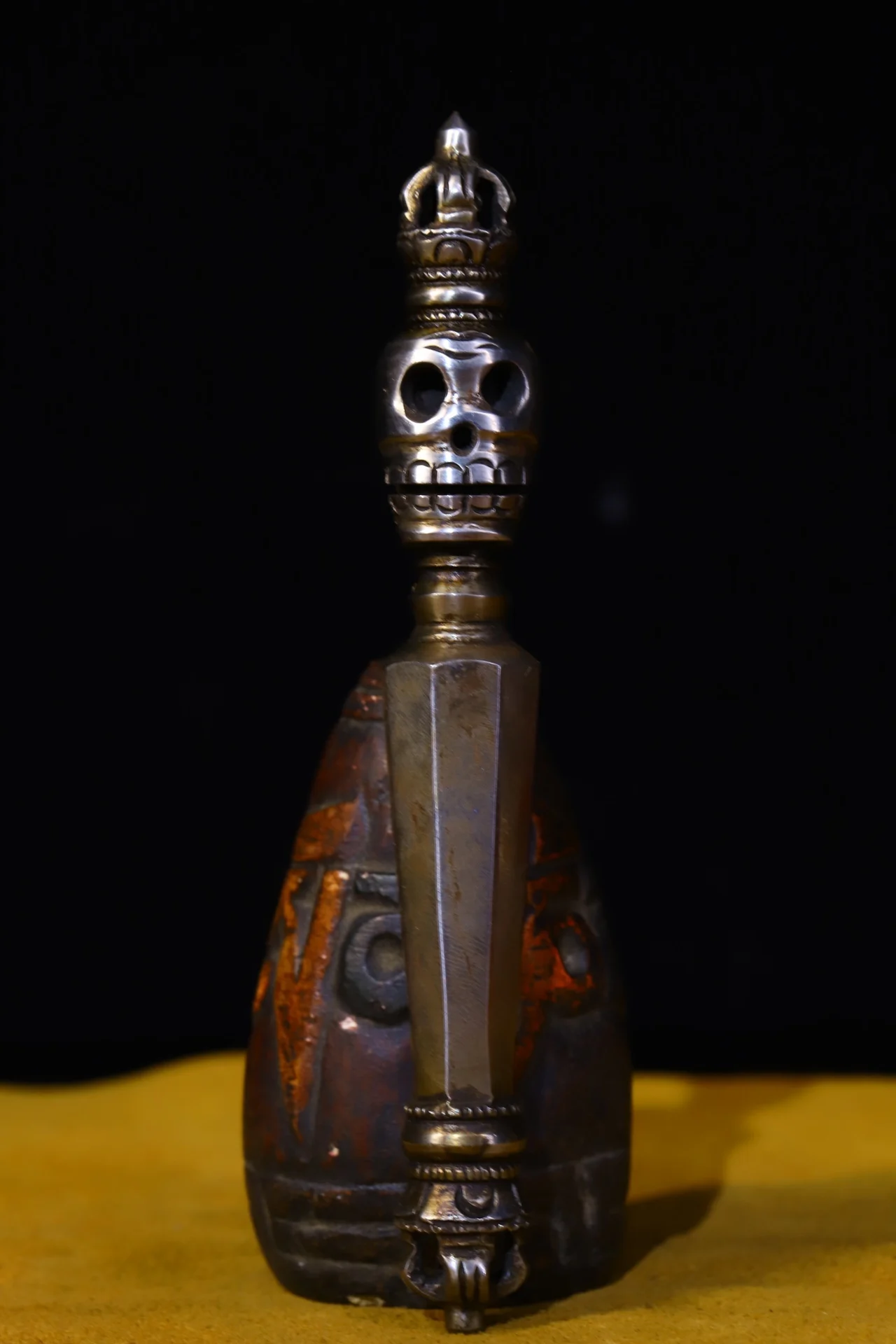 

6"Tibetan Temple Collection Old Tiantie Cinnabar Skull Head Dorje Vajra Phurp Pendant Amulet Dharma Town house Exorcism