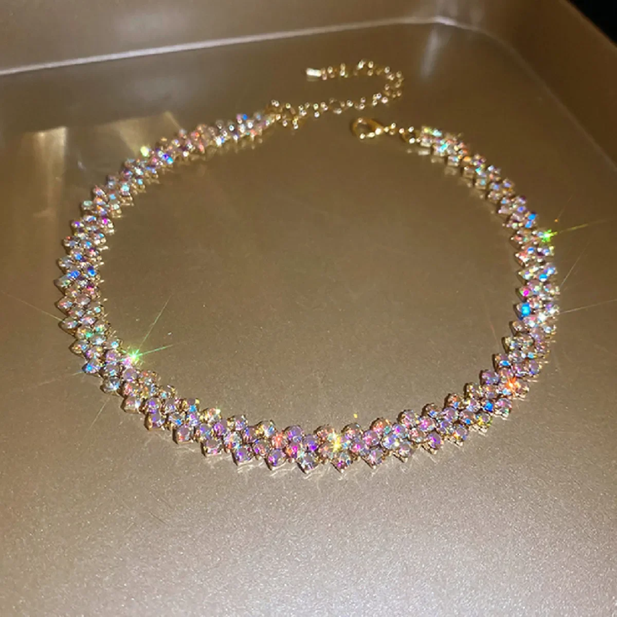 FYUAN Fashion Red Green Blue ABGold Rhinestone Choker Necklaces for Women Geometric Crystal Necklaces Party Weddings Jewelry