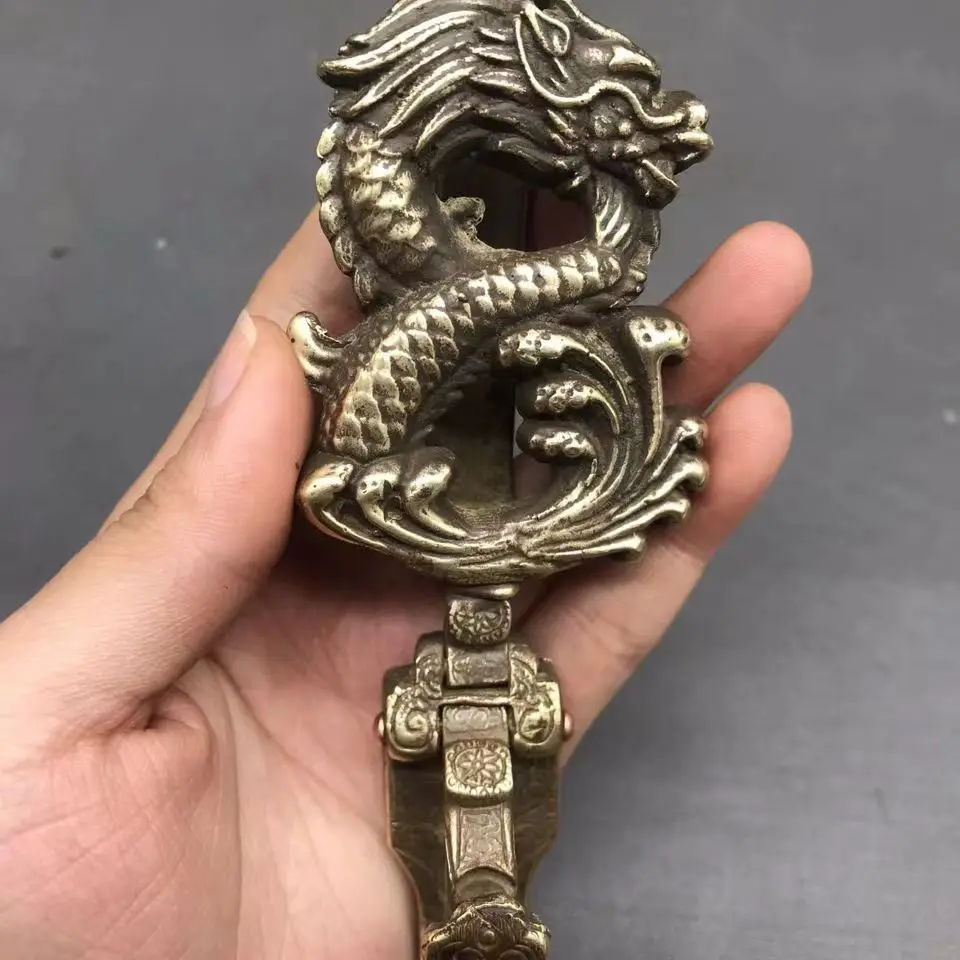 

Brass dragon hanging brass dragon head belt buckle key chain hanging decoration male dragon pan dragon waist hanging