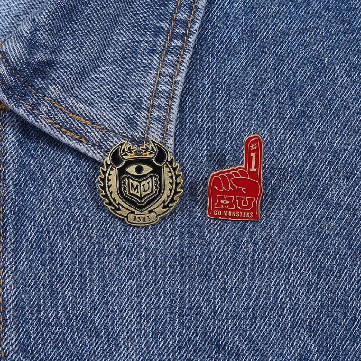 ديزني الكرتون وحوش جامعة طالب شارات معدنية المينا دبابيس لحقيبة الظهر قبعة دبابيس للنساء الرجال عشاق الفيلم #4