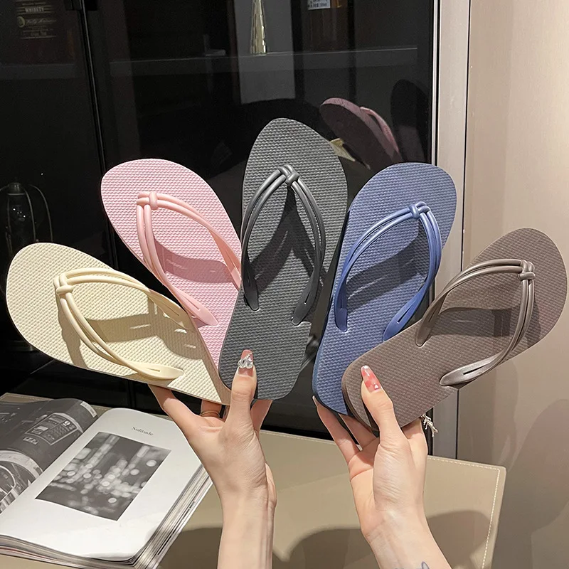 Custom.2025 Korean Style INS Fashion Casual Flip-Flops Women Summer Outdoor Non-Slip Bathing Toe Post Sandals Beach Shoes Wh