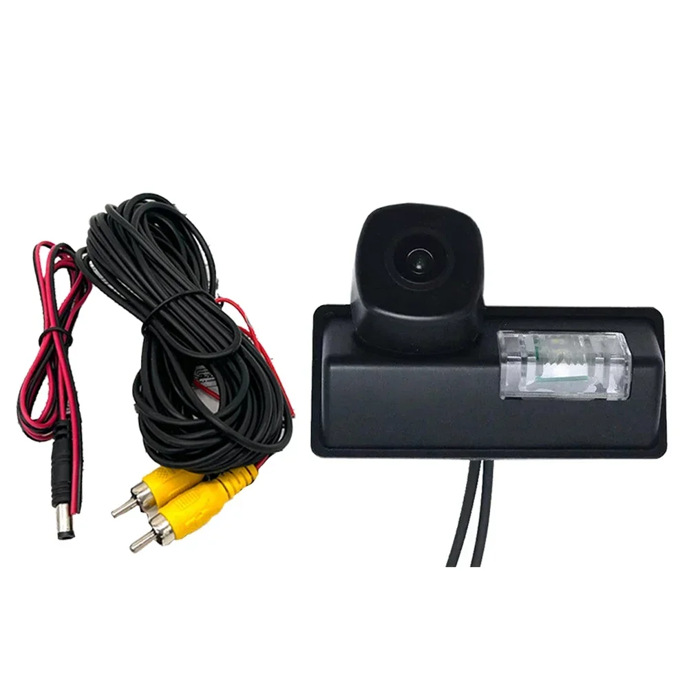 

Parking Assistance Camera Car Reverse Camera Wide Viewing Angle 170 Degree Lens Angle 720P Resolution Easy Installation