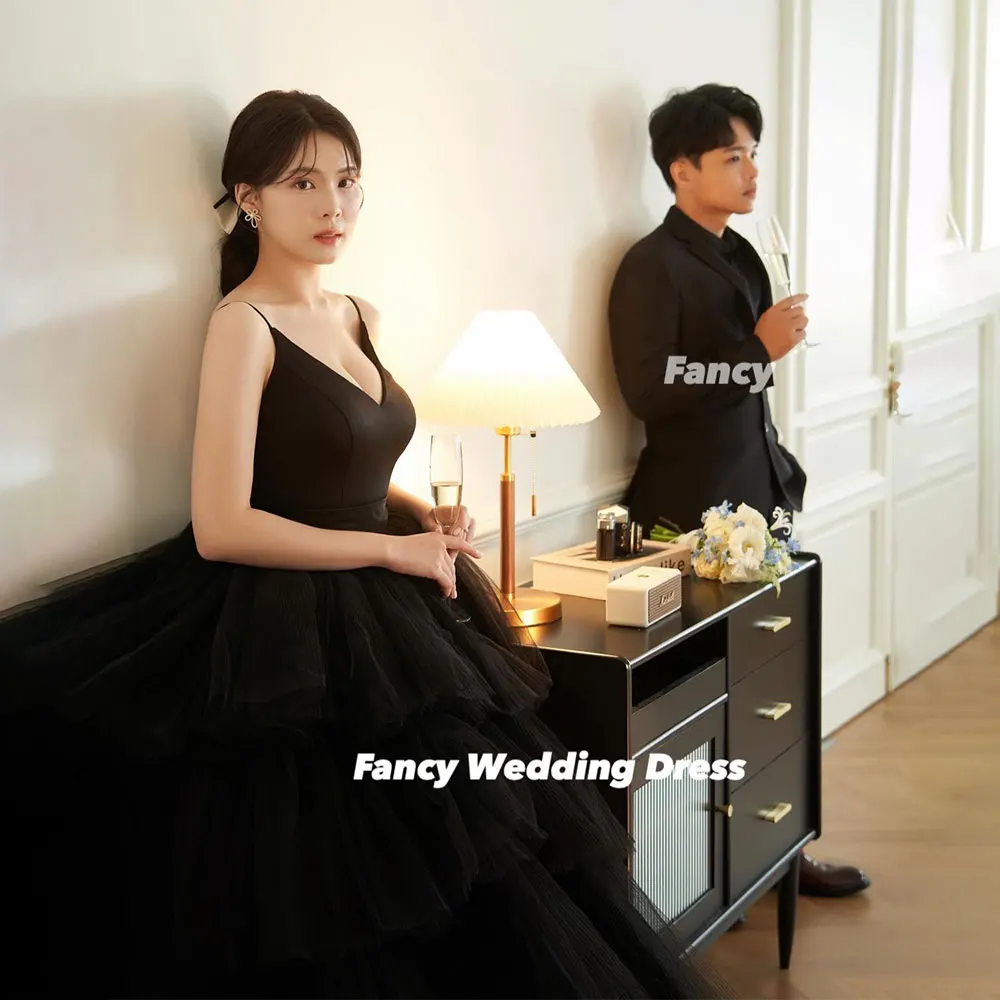 Fancy Elegant Korea V Neck Wedding Dress Photography Spaghetti Straps Satin And Tulle Bridal Gown Back Corset Customized