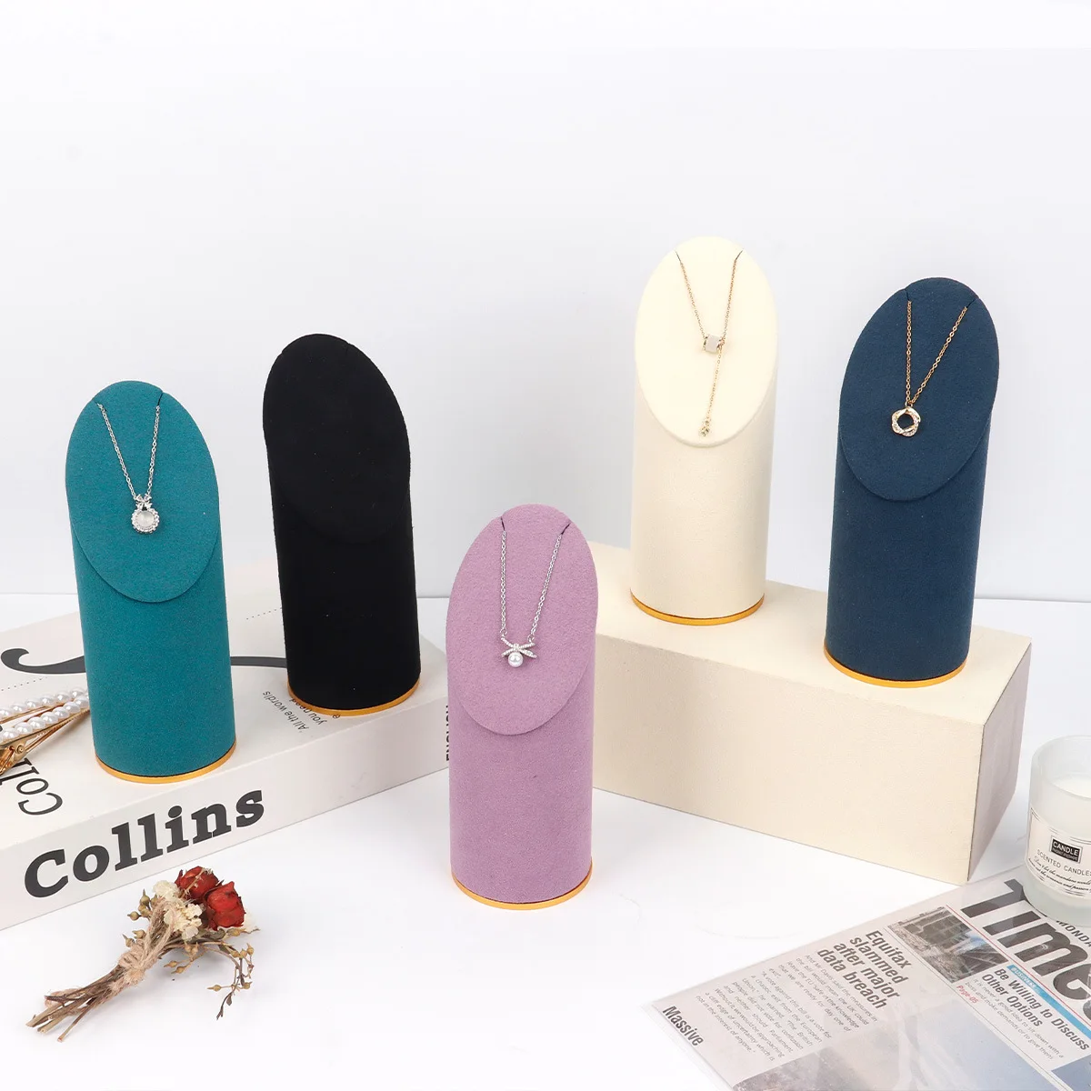 

New Metal Beveled Cylinder Jewelry Display Stand, Luxury Microfiber Pendant Necklace and Jewelry Showcase Rack