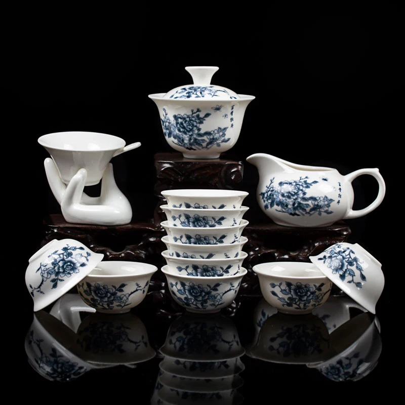 

Bone China Ceramic Kung Fu Tea Set Gift Relief Dragon Porcelain 14pcs of Tea Suit with Gaiwan Tea Cups W $