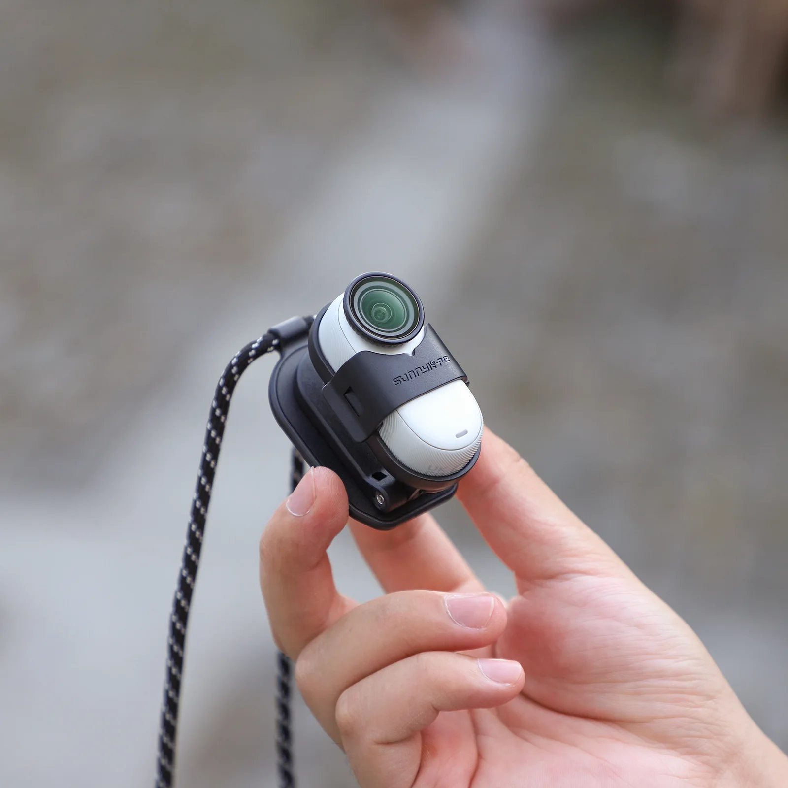 Sunnylife IST-ZJ780 Insta360 GO 3S용 마그네틱 가슴/목 스탠드 – 1인칭 촬영 카메라 액세서리 휴대용 마운트