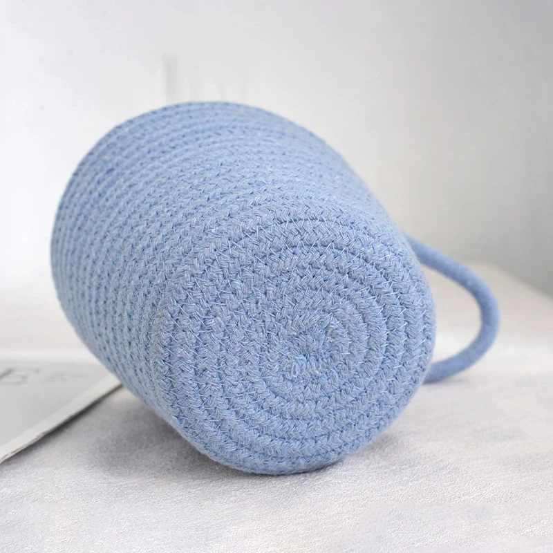 

Плетеная корзина для хранения из хлопчатобумажной веревки, маленькие корзины для белья, настольные мелочи, ключи, игрушки, органайзер для закусок, подвесная вставка