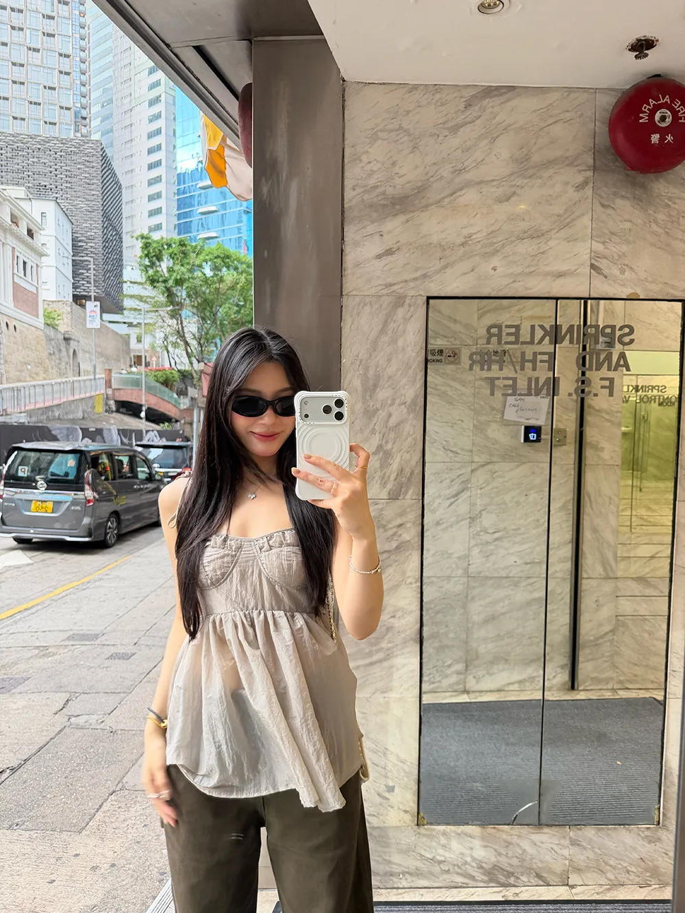 

Summer New Korean Style Texture Bright Feel Strap Vest Women's Waist Inward Skirt Upper Apparel Polyester Loose Fit Outerwear