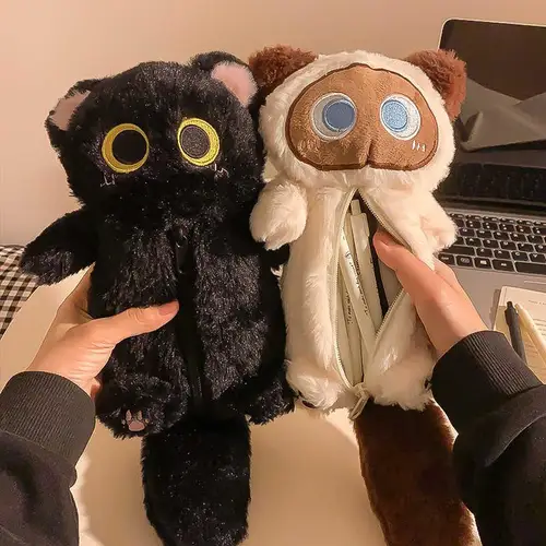 Estuche para lápices de gato de ojos grandes de felpa de dibujos animados, muñeca divertida súper suave, bolsas para lápices de gran capacidad, bolsa de almacenamiento de papelería multifuncional