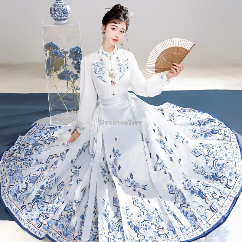 

2024 chinese unique blue white porcelain element hanfu dignified elegant temperament ming style clothes vintage casual daily set