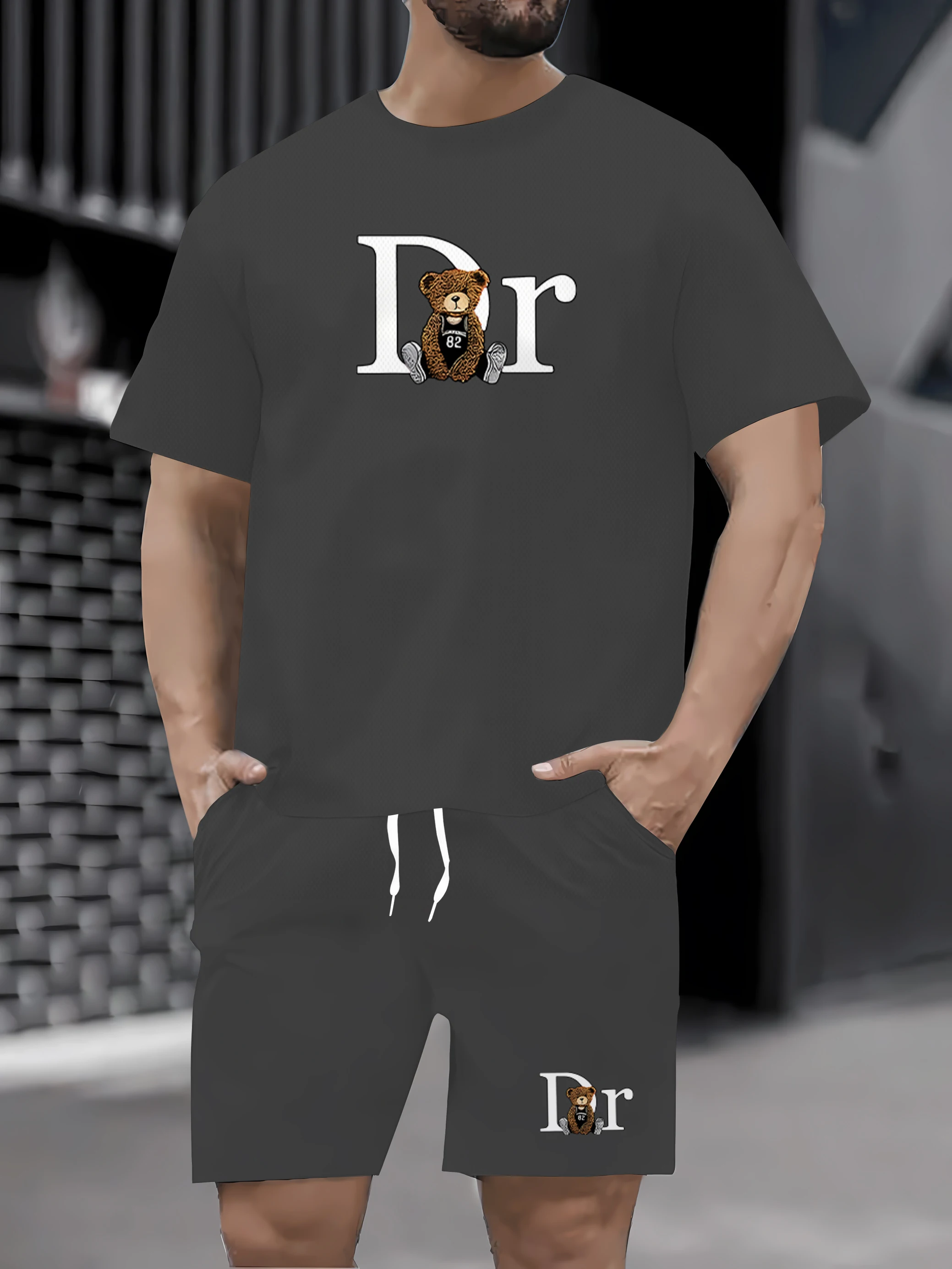

Hot selling summer new men's casual sports suit fashionable teddy bear printed T-shirt shorts 2-piece set summer men's clothing