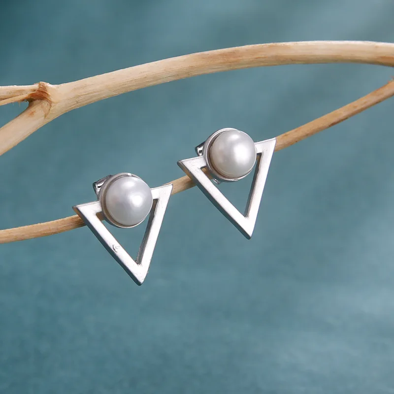 Trendy Triangle Pearl Earrings Stud for Lady Alloy Tiny Geometrical Silver Accessories Womens Jewelry aretes de mujer Korean
