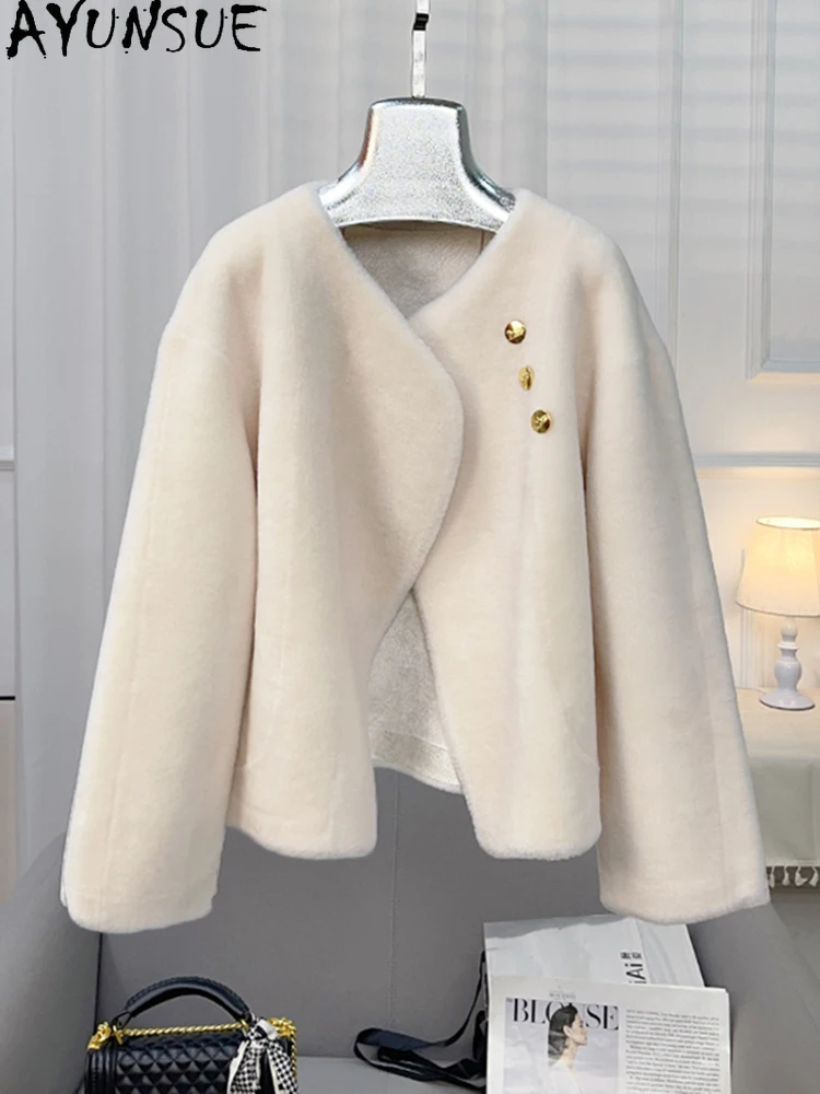 سترات شتوية 100% من فراء الضأن من AYUNSUE سترات نسائية قصيرة أنيقة متينة للنساء ملابس موضة 2025 سترات نسائية Élégante