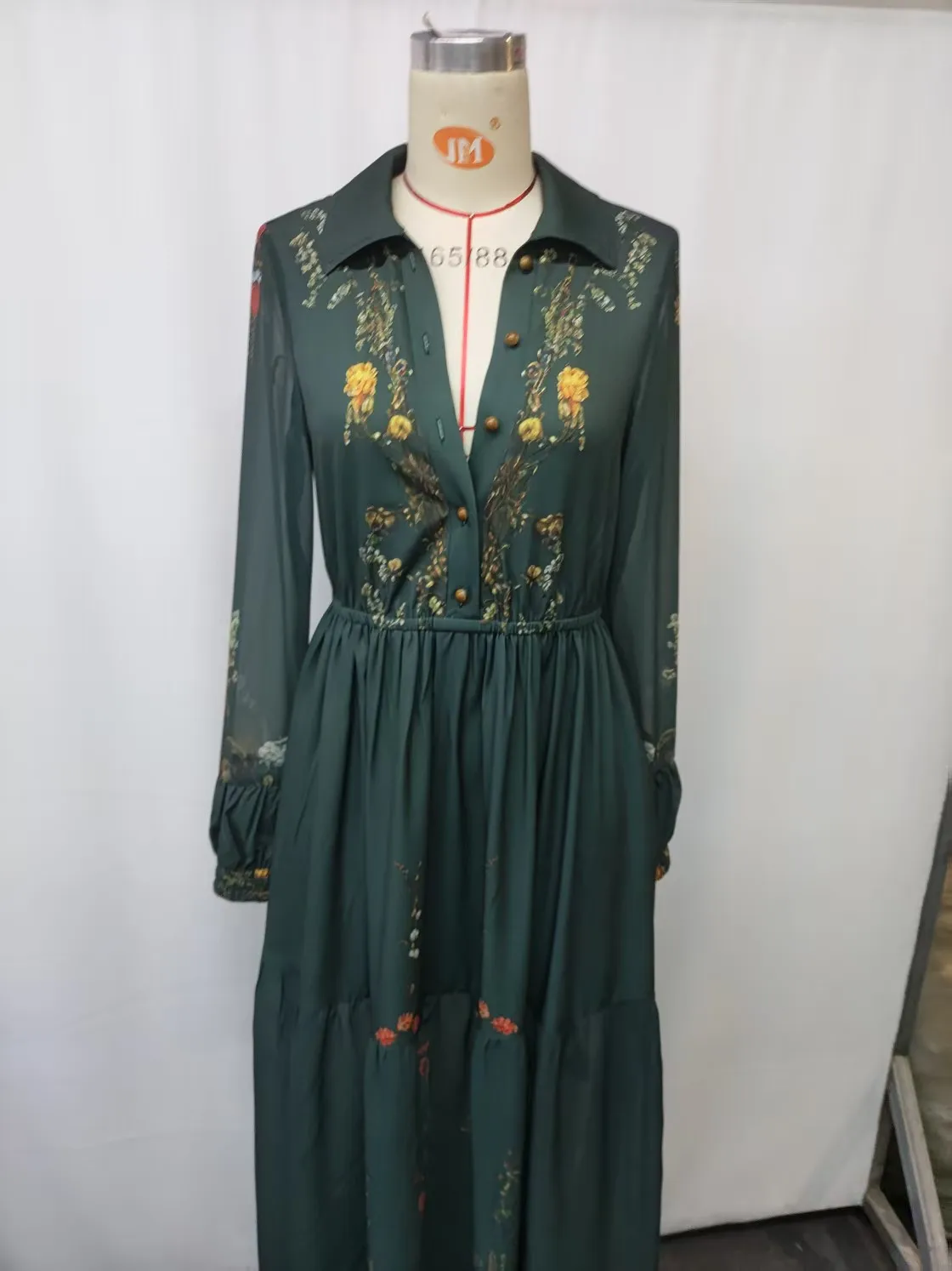 Robe imprimée à manches longues et col en v, jupe longue, style pastoral rétro, européen et américain, nouvelle collection automne 2025