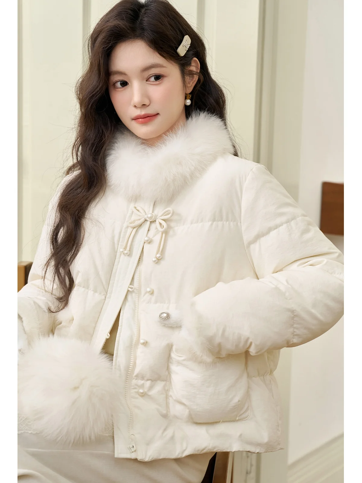 

Женская короткая пуховая куртка с белым меховым воротником, теплая, коричневая, корейский стиль, для повседневной носки, однотонная, с завышенной талией