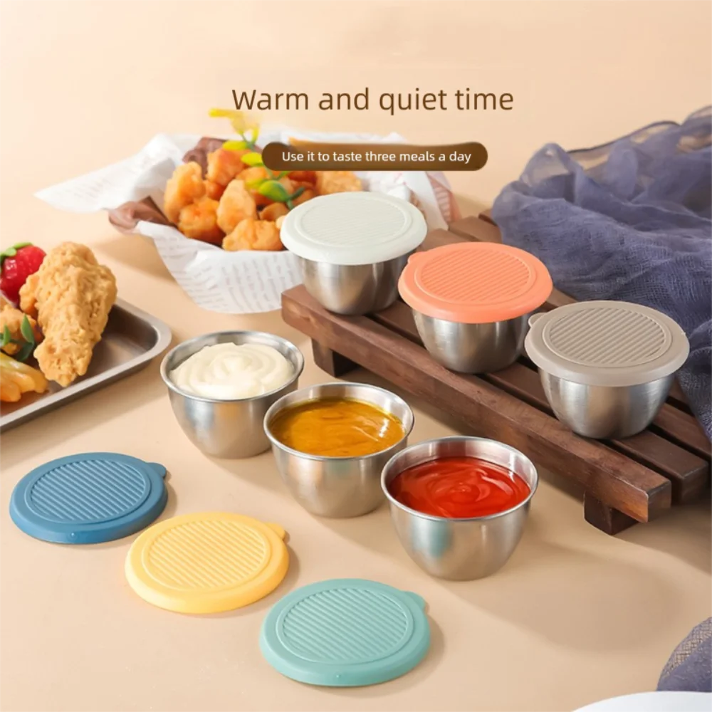 

Portable Stainless Steel Seasoning Box Bear With Sealed Lid Sauce Cup Leak-proof Silicone Cover Condiment Containers Kitchen