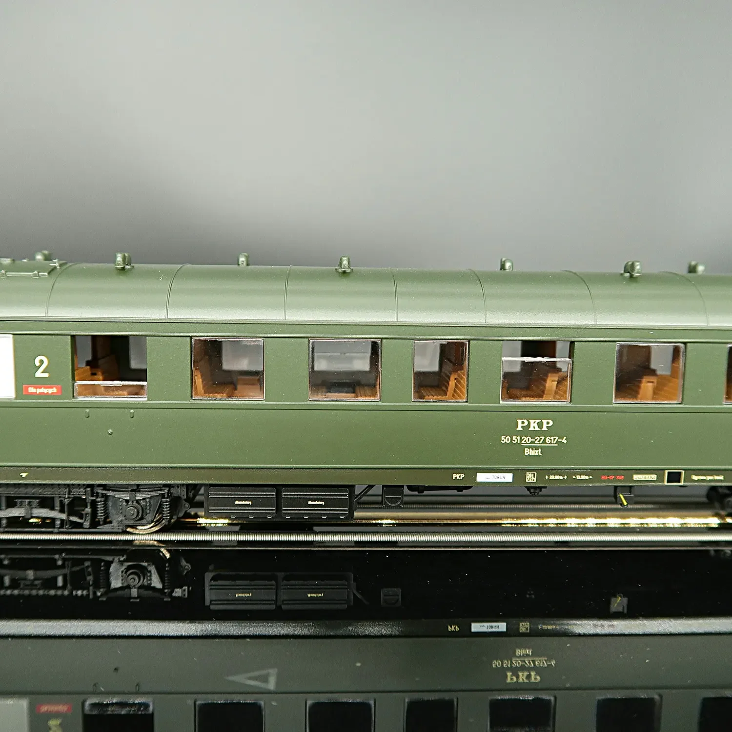 ROCO HO Type 1/87 Train Model 6200058 PKP Poland Four Generations of Classic Passenger Carriage Three-section Set Train Toy Gift