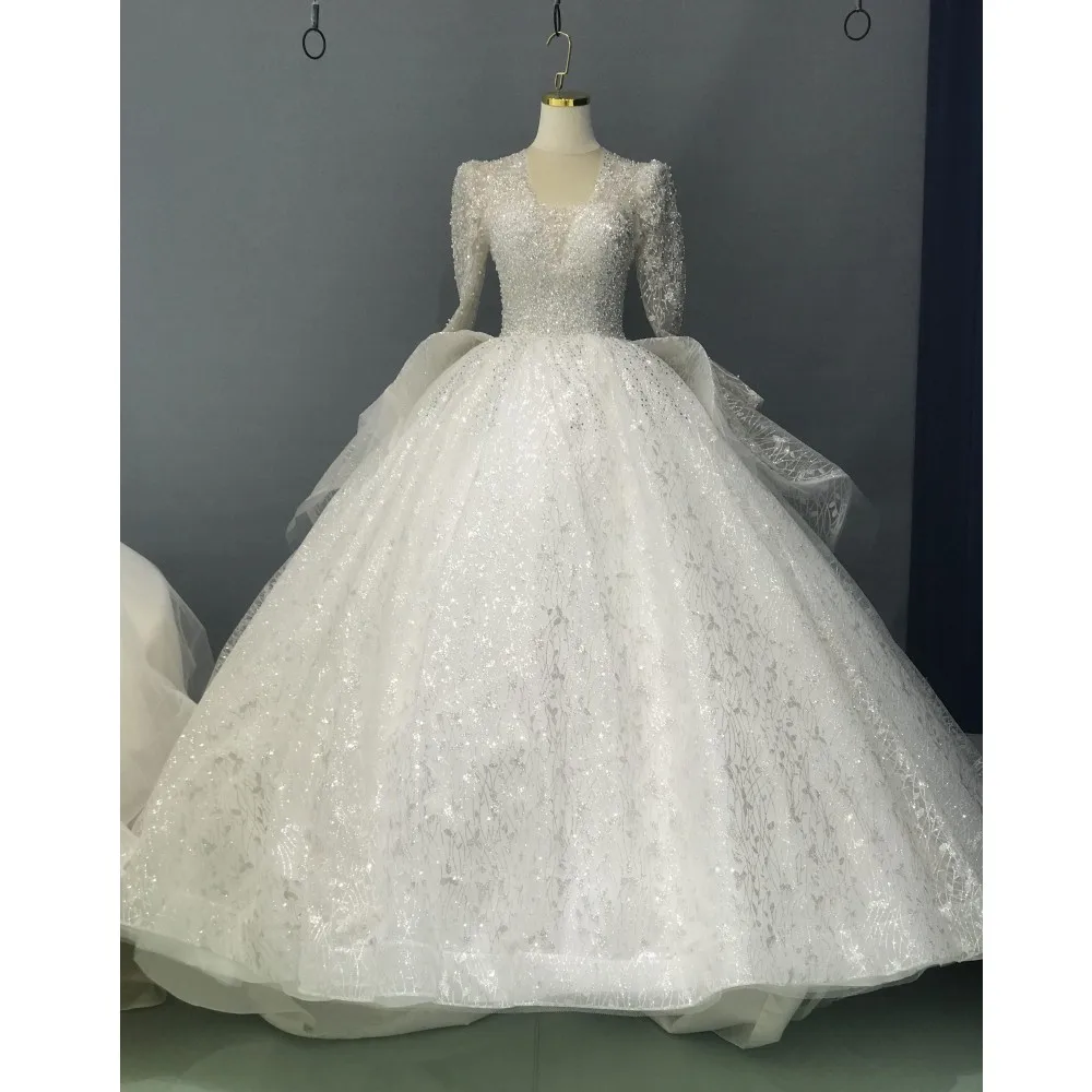 Kiss white Xlove Kollektion 2024 Prinzessin Brautkleider Brautkleid für Braut verfügbar Video anruf zum Check