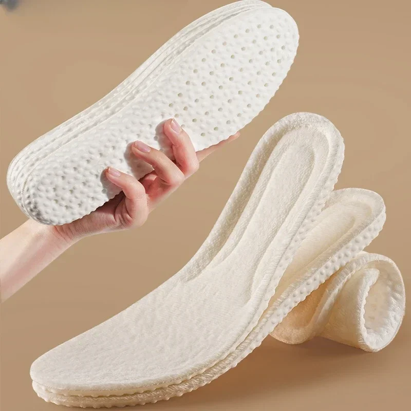 2PCS Winter Self-heating Insoles Women Men Thicken Thermal Plush Shoe Pads Unisex Sports Boots Cashmere Inserts Padding image 3